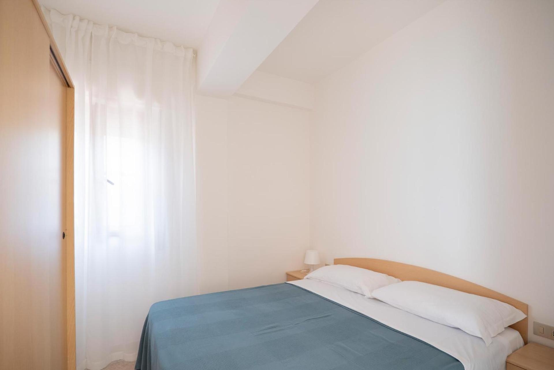 מאטינאטה Residence Lido Dei Pini מראה חיצוני תמונה