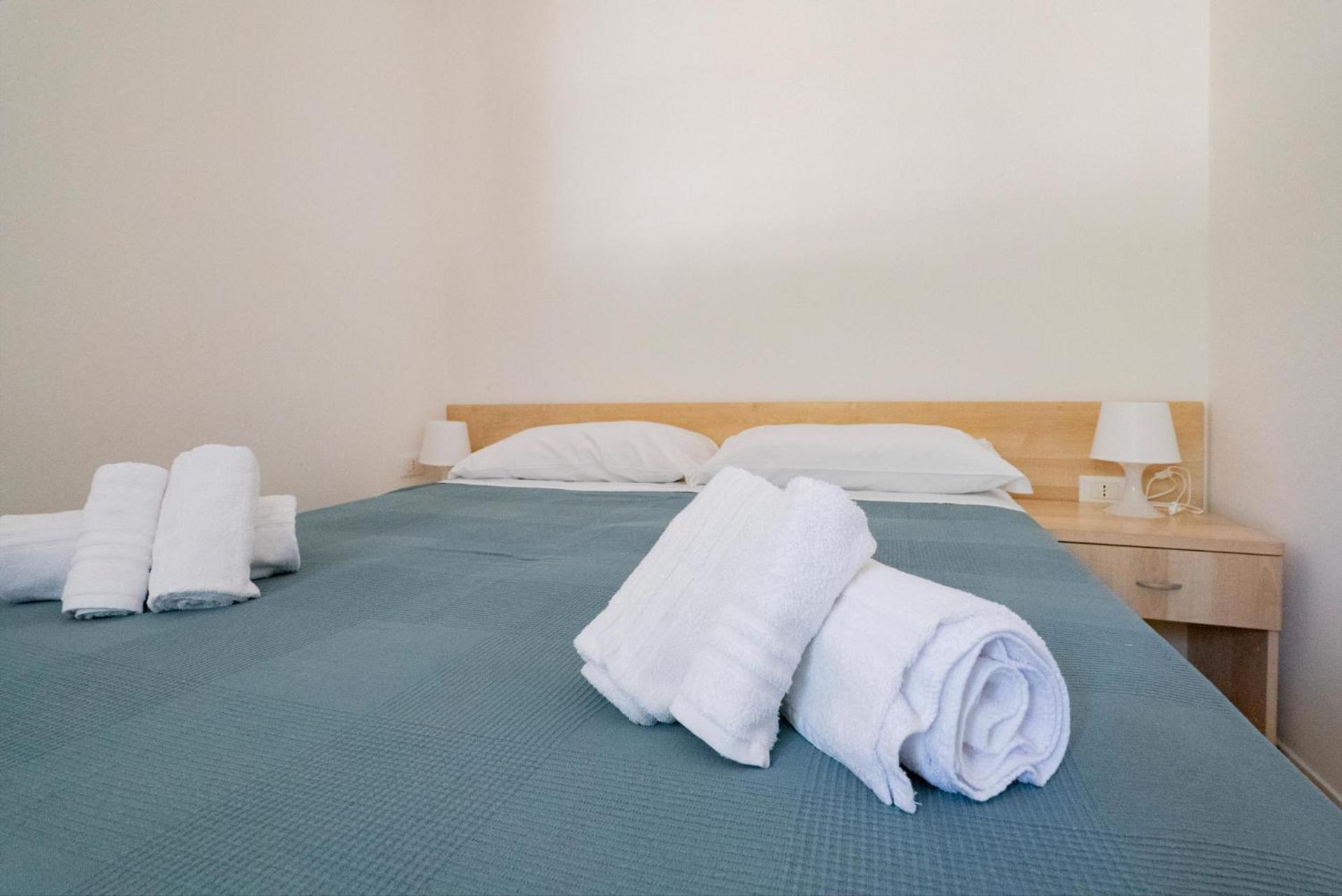 מאטינאטה Residence Lido Dei Pini מראה חיצוני תמונה