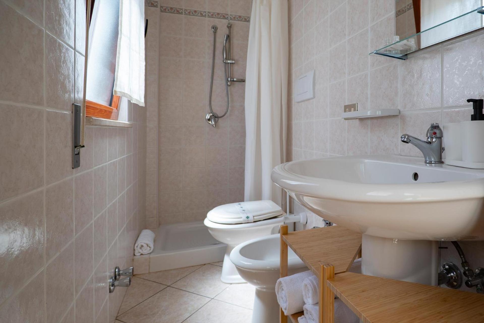 מאטינאטה Residence Lido Dei Pini מראה חיצוני תמונה
